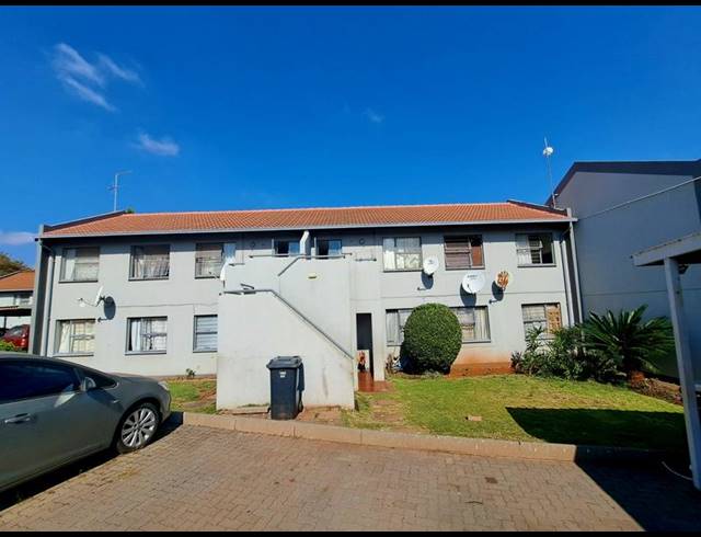 3 BEDROOM APARTMENT FOR SALE IN DIE HOEWES